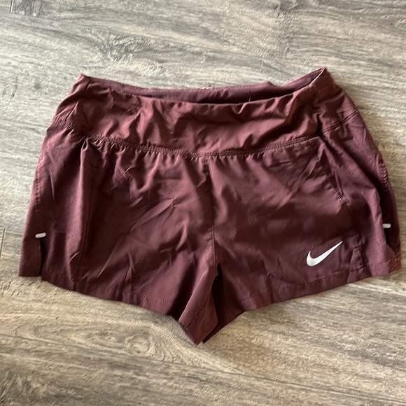 Nike shorts - Picture 1 of 7